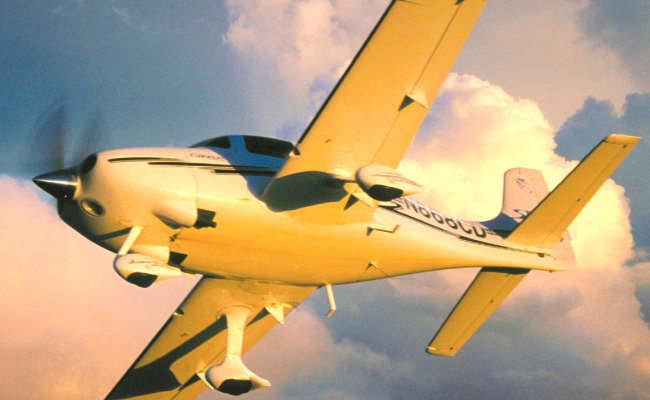 cessna aircraft overhead and ready for an airplane appraiser